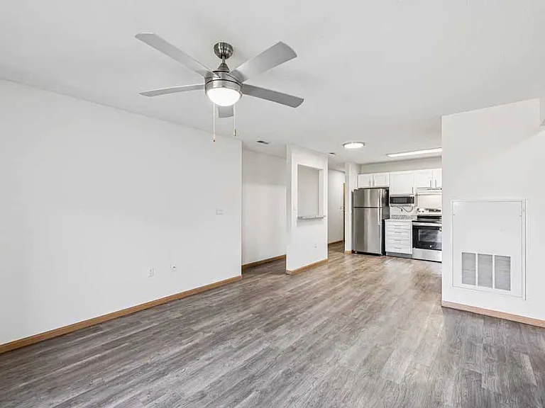 Northridge Heights Apartments — Photo 93