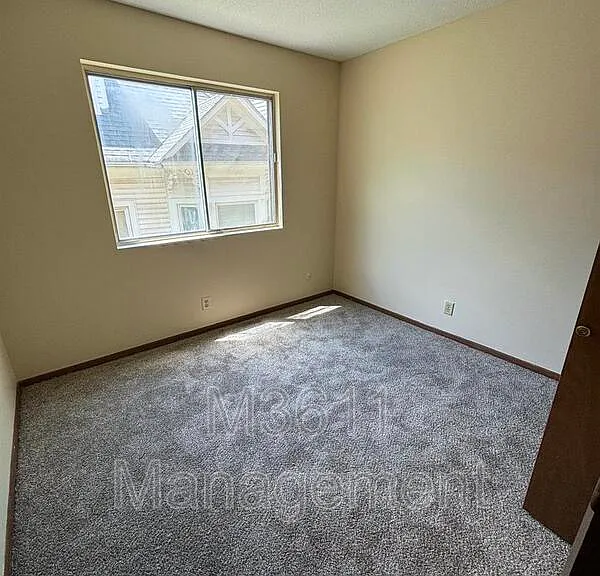 4609 Bancroft Ave #5 — Photo 6