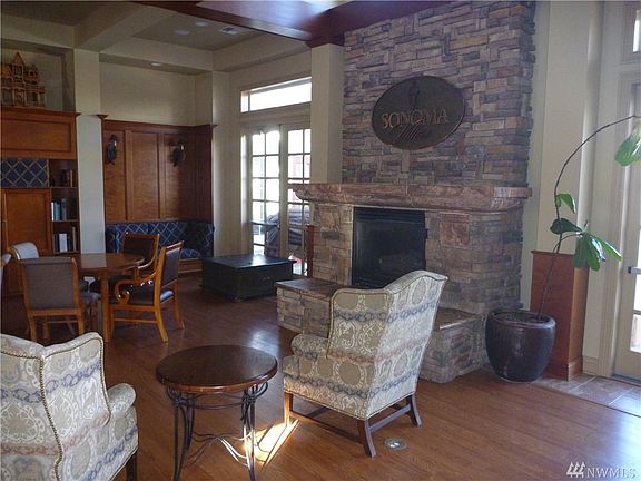 4th image of 16125 Juanita Woodinville Way NE Unit 212