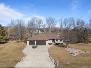W7330 W Meadows Ln, Greenville, WI 54942