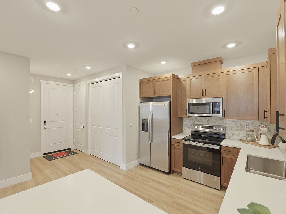 Residence 1 Entry
