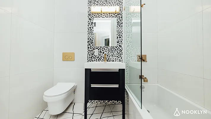 Rented by Nooklyn NYC LLC | media 9