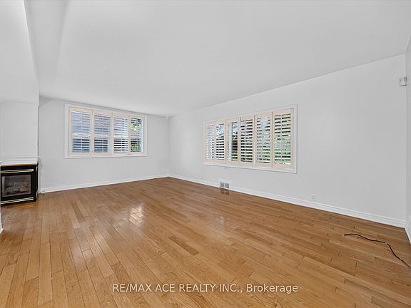 5th image of 3 Larwood Blvd