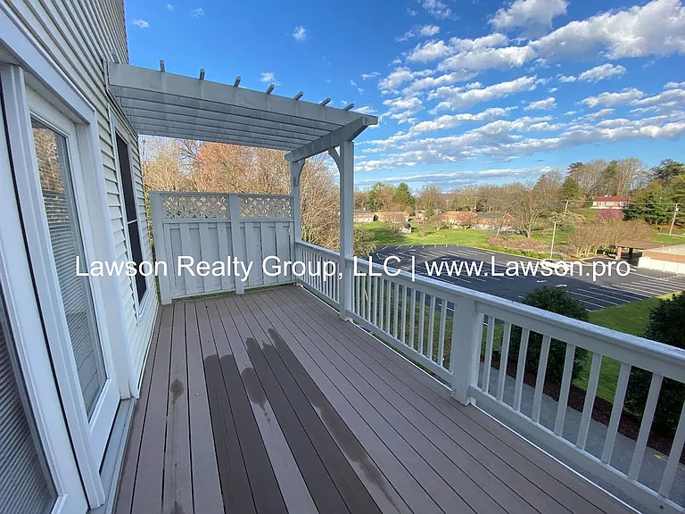 3800 Greenway Dr SW — Photo 16