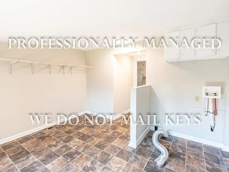 1517 Beal St — Photo 14
