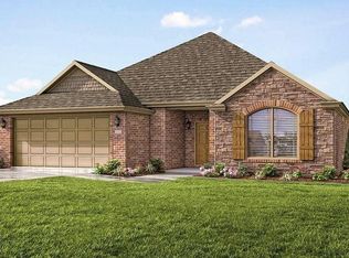 451 Coconut Ln, Centerton, AR 72719