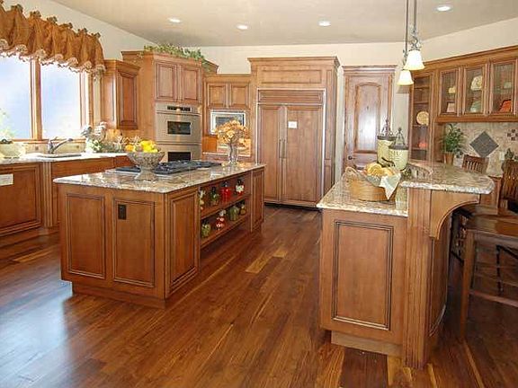 finishes as shown in builder's model home