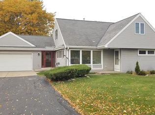 2985 N 124th St, Brookfield, WI 53005