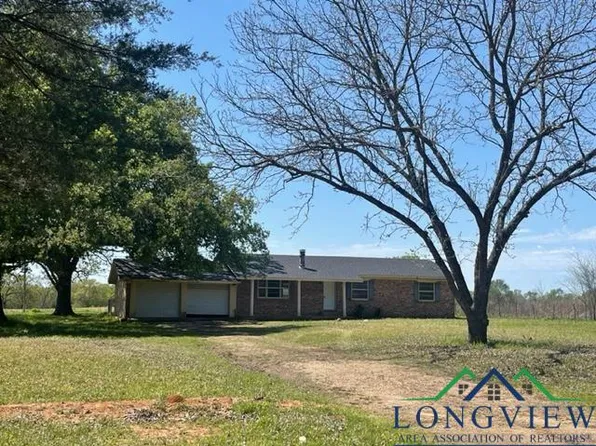 991 County Road 3327, Omaha, TX 75571