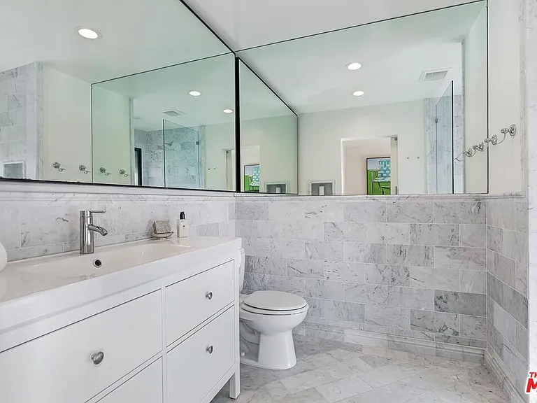 1075 Wallace Rdg — Photo 30