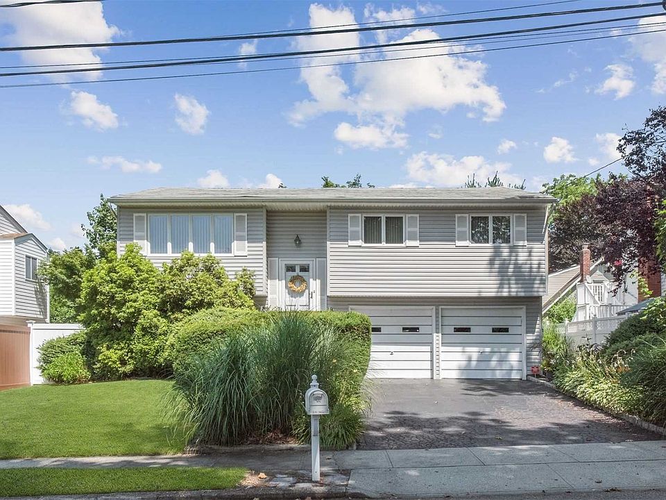 1st image of 6 Bertlee Dr