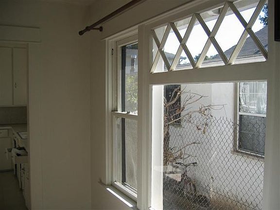 5th image of 540 N Michigan Ave