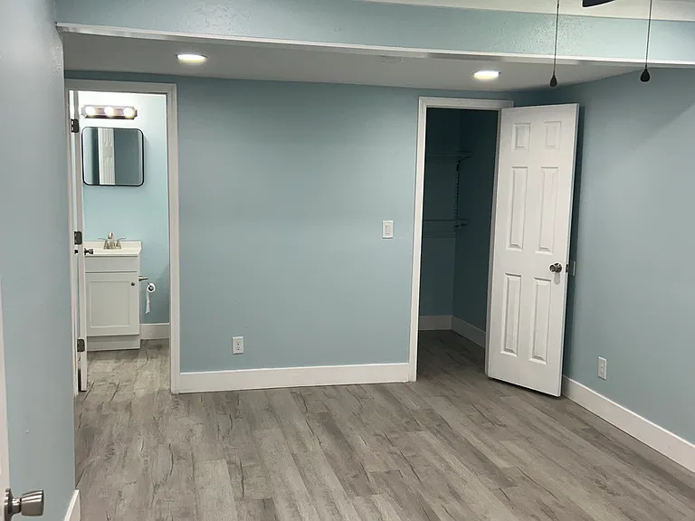 8735 N Doris Ave — Photo 10
