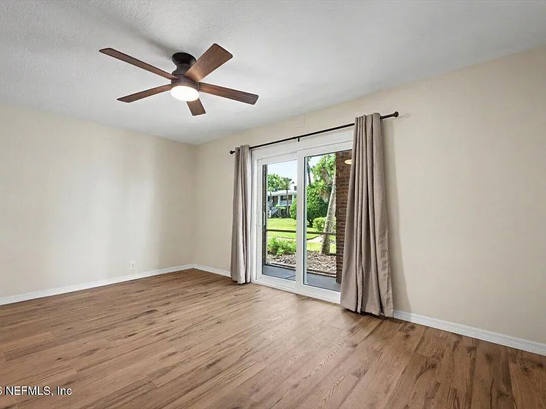 22 Comares Ave #6B — Photo 12