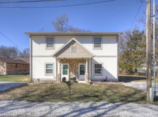 1001 Orchard St, Carthage, MO 64836