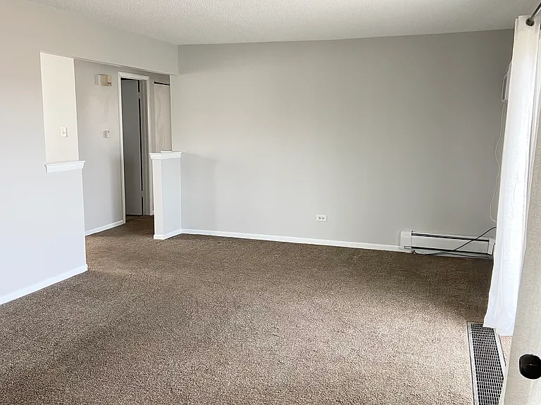 182 Mohawk Dr #3 — Photo 3