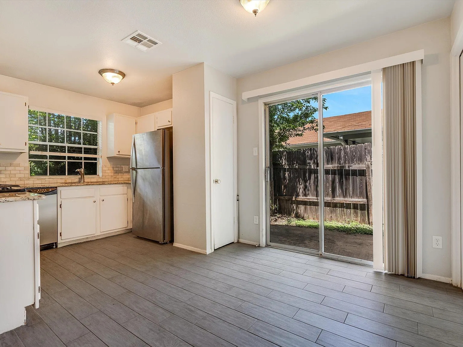 2 bed, 1.0 bath, 800 sqft, $1,450 — Photo 4