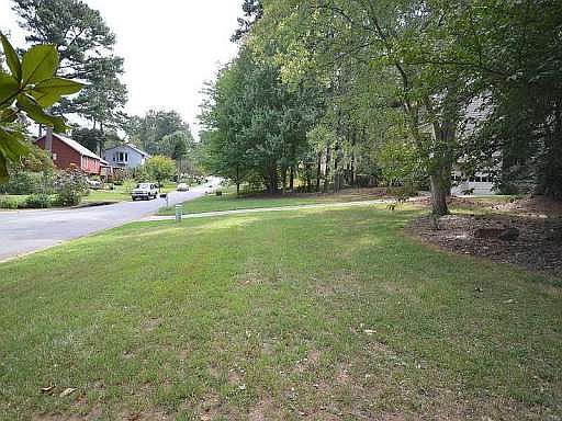 5th image of 1827 Chondra Dr