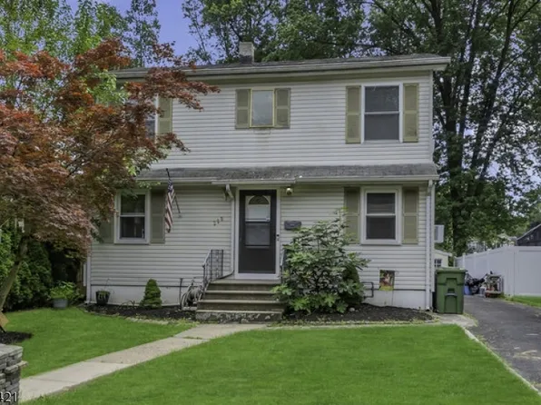 228 E 7Th Ave, Roselle Boro, NJ 07203