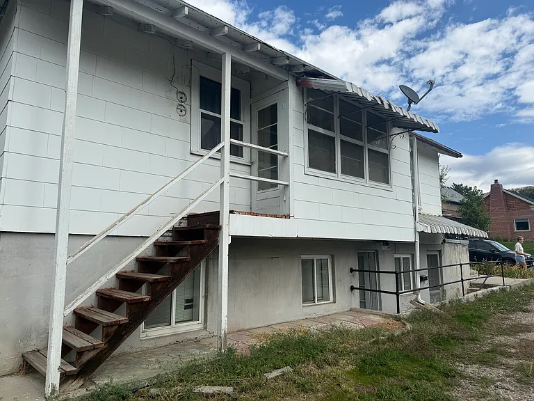 221 N L St #221 — Photo 11