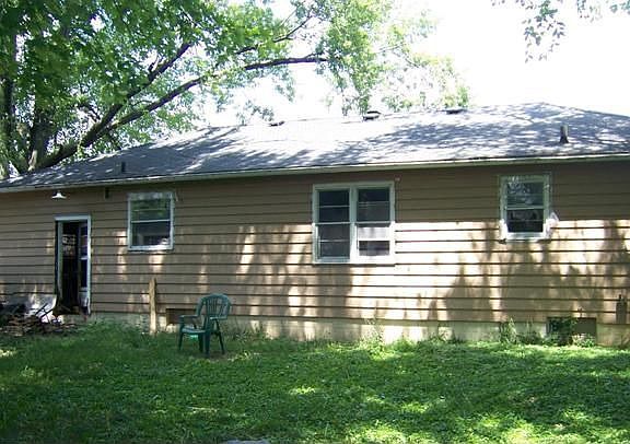 4th image of 4023 N Grand River Ave