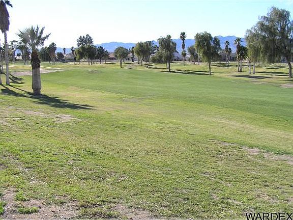 3rd image of 1927 E Desert Dr