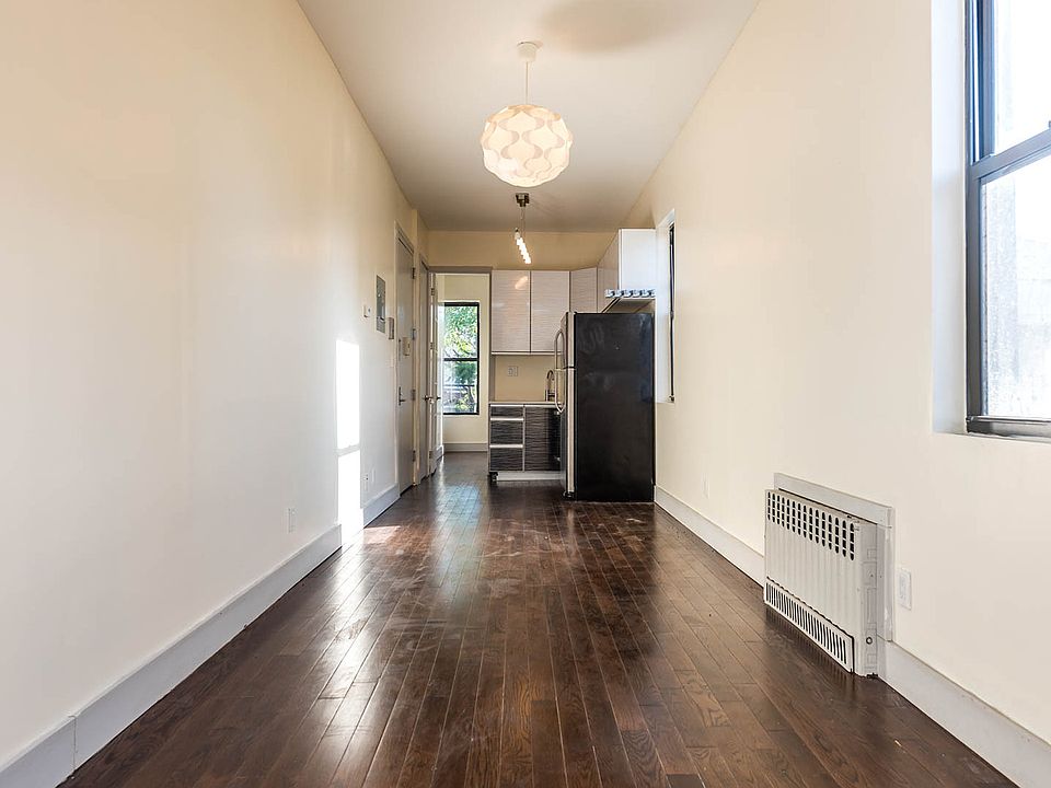1st image of 26 Wilson Ave APT 3L