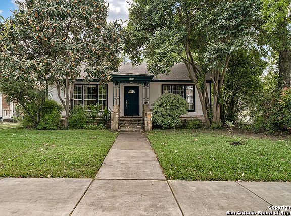 2nd image of 208 Eleanor Ave