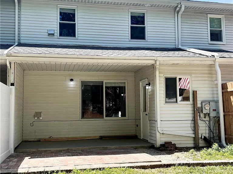 15 W Chestnut St — Photo 16