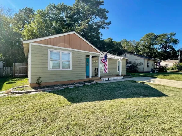 2945 Letourneau Dr, Longview, TX 75602