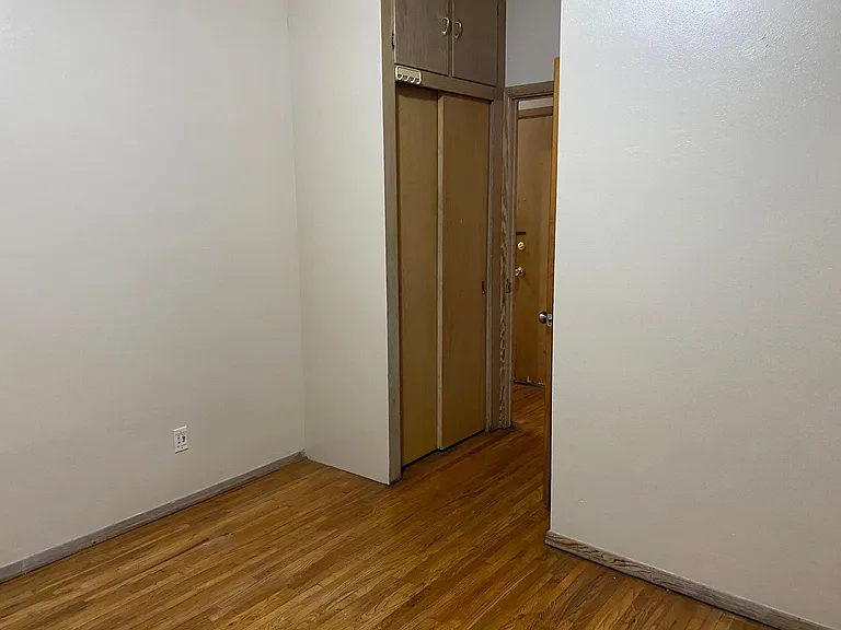 227 Central Ave S — Photo 14
