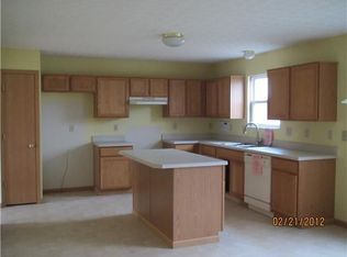 2251 Coldharbor Ct, Lewis Center, OH 43035