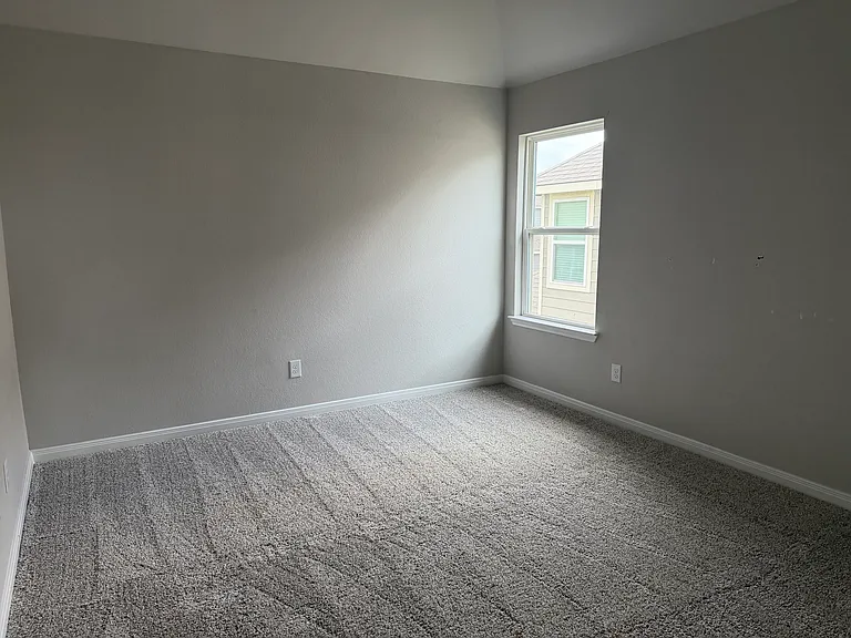 717 Hollyhock Dr — Photo 24