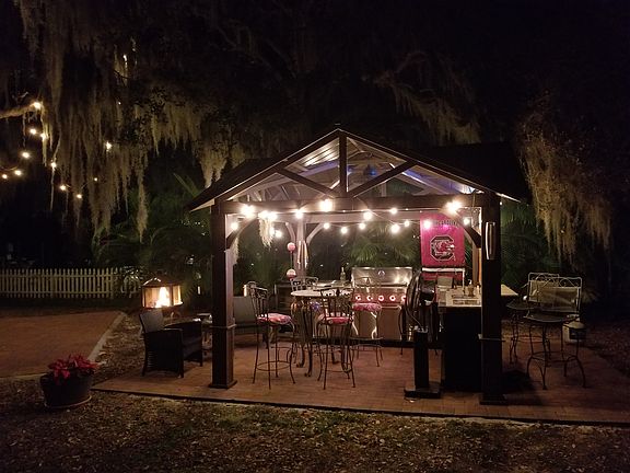 Outdoor Gazebo Kitchen/Bar