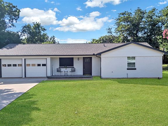 2nd image of 6437 Carousel Dr