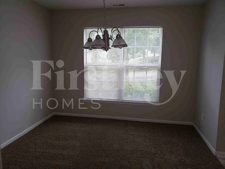3760 Thornaby Cir — Photo 4
