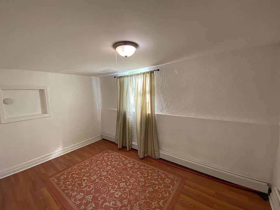 1st image of 10206 27th Ave