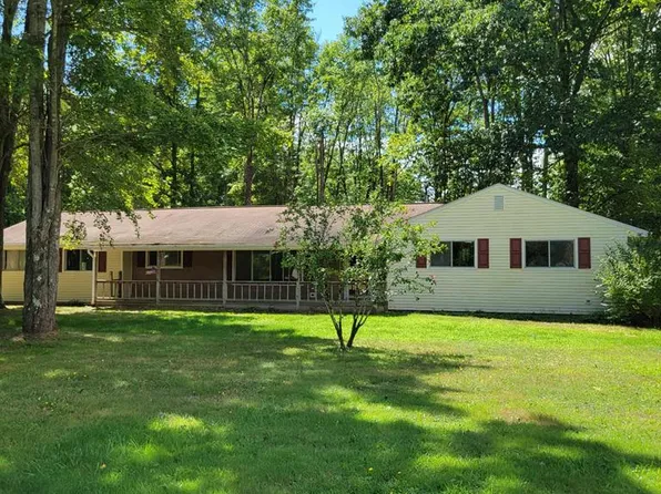 4129 Pine Dr, Cochranton, PA 16314