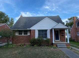 9544 Arcola St, Livonia, MI 48150