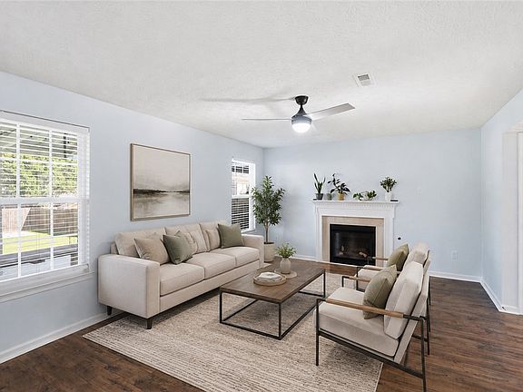 2nd image of 2371 Barnard Dr