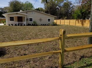5912 Palm St, Mims, FL 32754