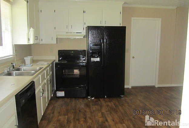 2nd image of 205 Fairview Dr