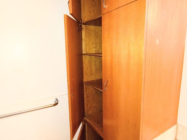 1 bedroom rental in Surrey — photo 15