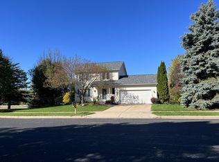 1008 Gas Light Dr, Sun Prairie, WI 53590