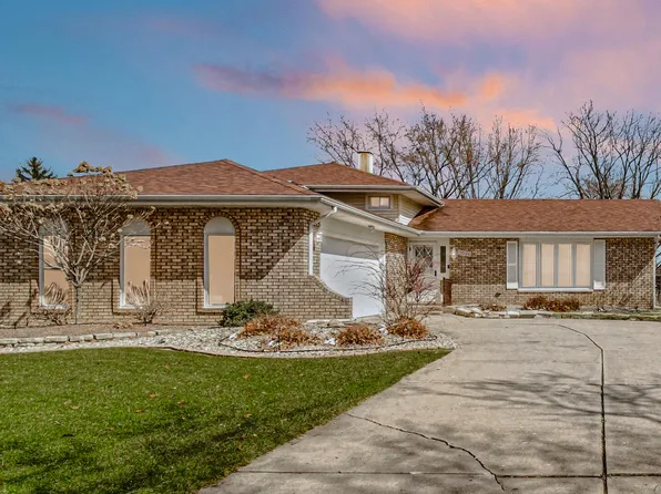 9323 Belmont Ave, Saint John, IN 46373