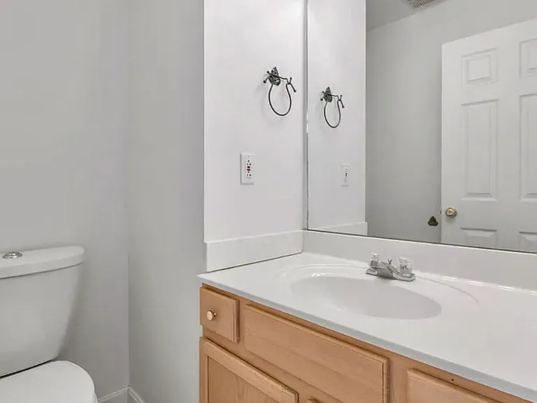 202 S Gratz St — Photo 8