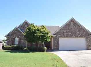 221 Queens Gate, Maylene, AL 35114