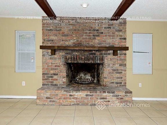 4th image of 2806 Witley Ave