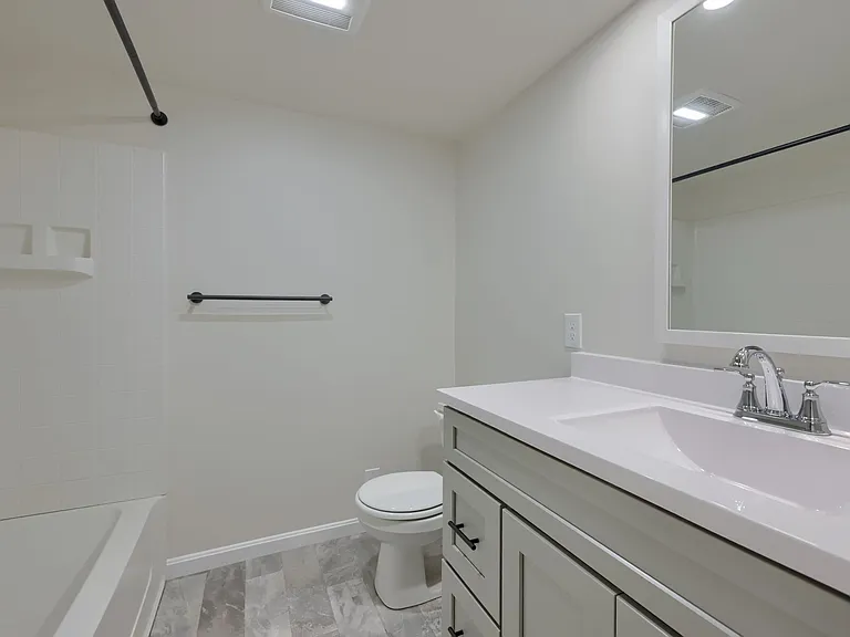 1738 W Main St #A — Photo 40