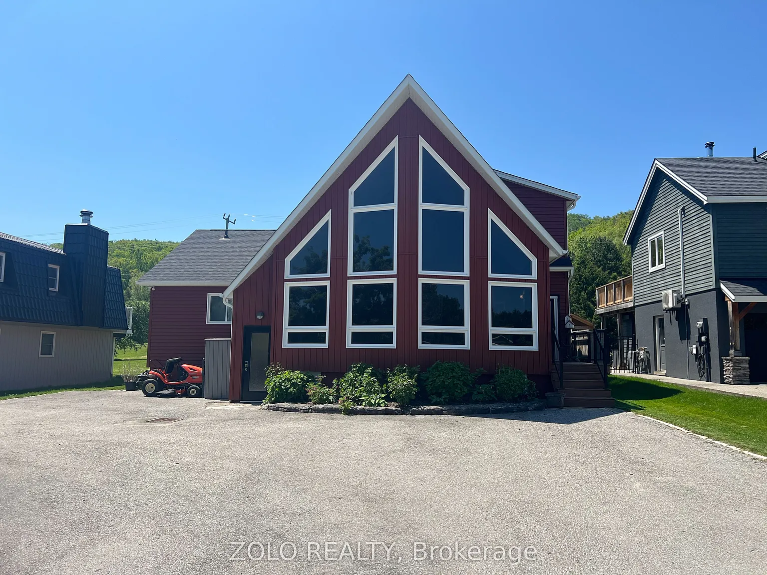 6 bed, $4,500 — Photo 1